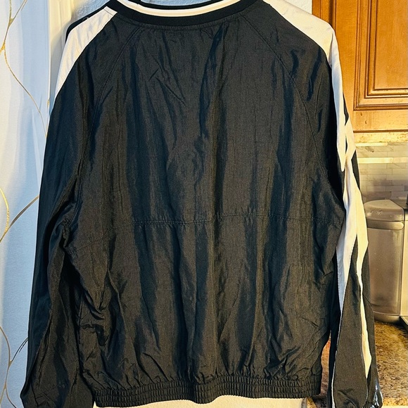 Reebok women’s vector pullover - Picture 9 of 9